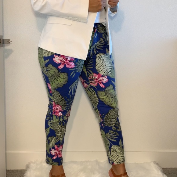 CHICO’s print pants size 30 - Picture 1 of 12